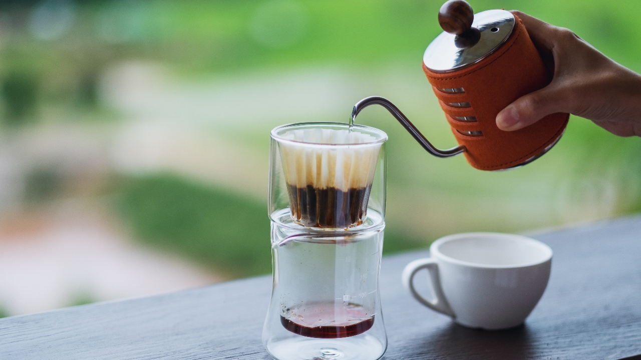 "ตาสว่าง Fest จิบแฟแลฟิล์ม" ชวนคนรักคาเฟอีน เที่ยวงานกาแฟสุดชิลกับวิวโบราณสถานสุดอลังการที่อยุธยา