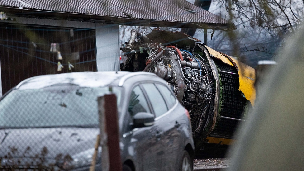 บินขนส่ง DHL ตกกระแทกพื้น ไถลชนบ้านคนในลิทัวเนีย ตาย 1 เจ็บ 3