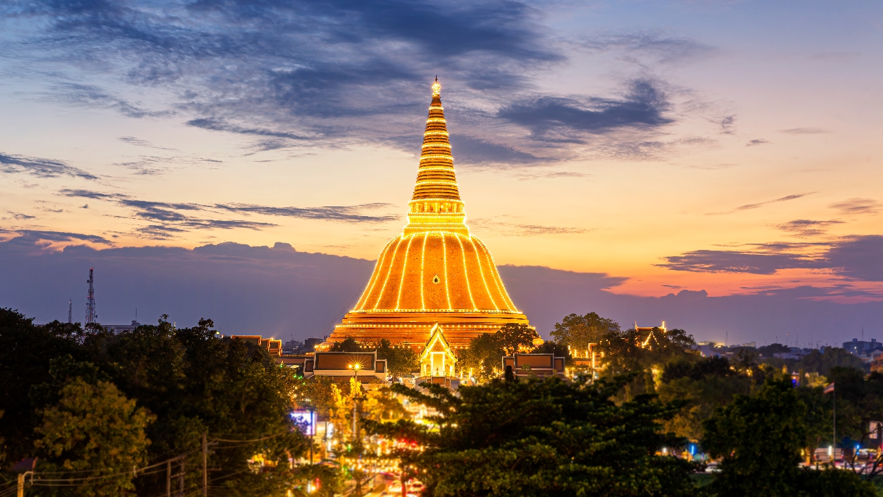 งานองค์พระปฐมเจดีย์ 2567 จัดวันไหน เที่ยวงานวัดสุดยิ่งใหญ่ 9 วัน 9 คืน