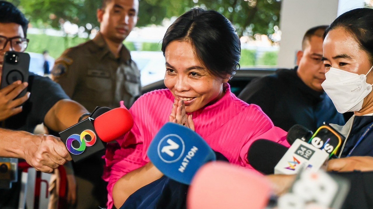 กองปราบฯ จับ “เจ๊พัช” นักร้องเรียน ปมตบทรัพย์ 7 แสนบาท กองปราบฯ จับ “เจ๊พัช” นักร้องเรียน ปมตบทรัพย์ 7 แสนบาท