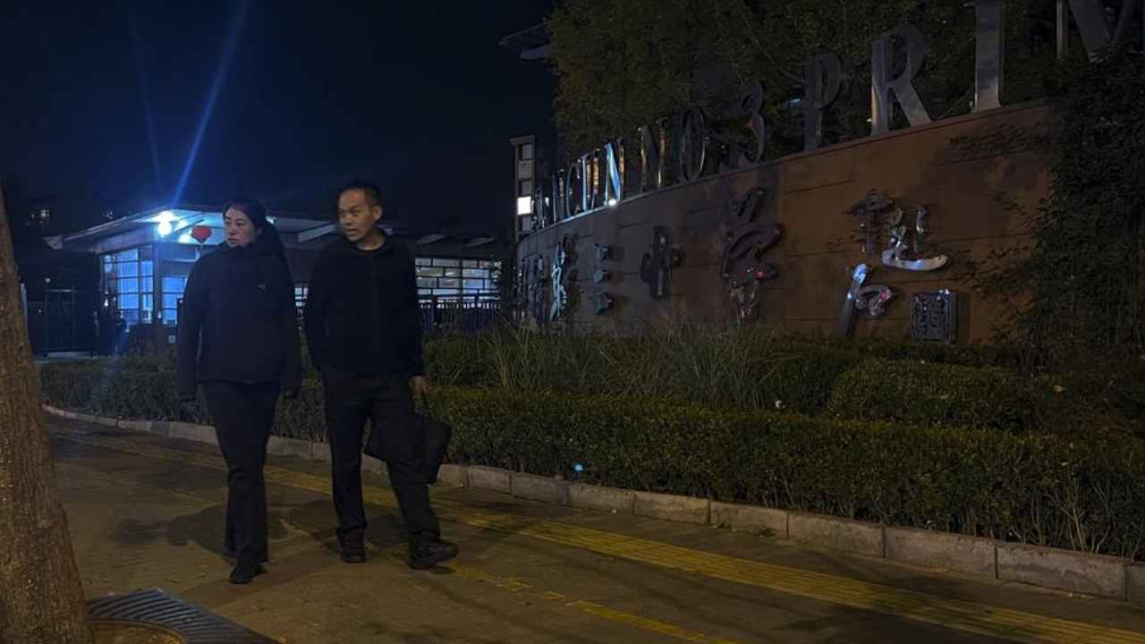 ตร.จีนรวบมือมีดไล่แทงผู้คนหน้ารร.ประถมในกรุงปักกิ่ง บาดเจ็บ 5 รายรวมไปถึงเด็กนร.