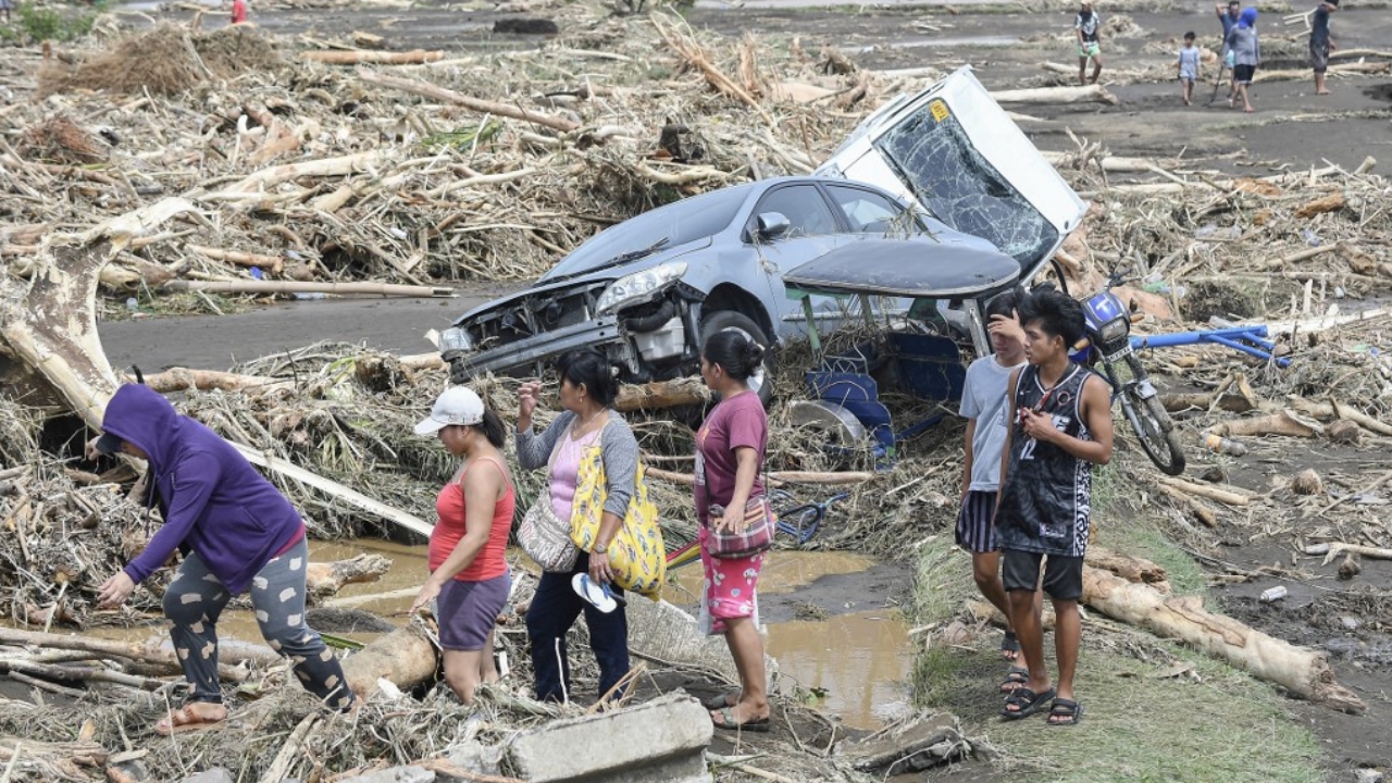 ฟิลิปปินส์อ่วม พายุ "จ่ามี" ทำฝนตกหนัก น้ำท่วมดินถล่ม คร่าอย่างน้อย 76 ศพ