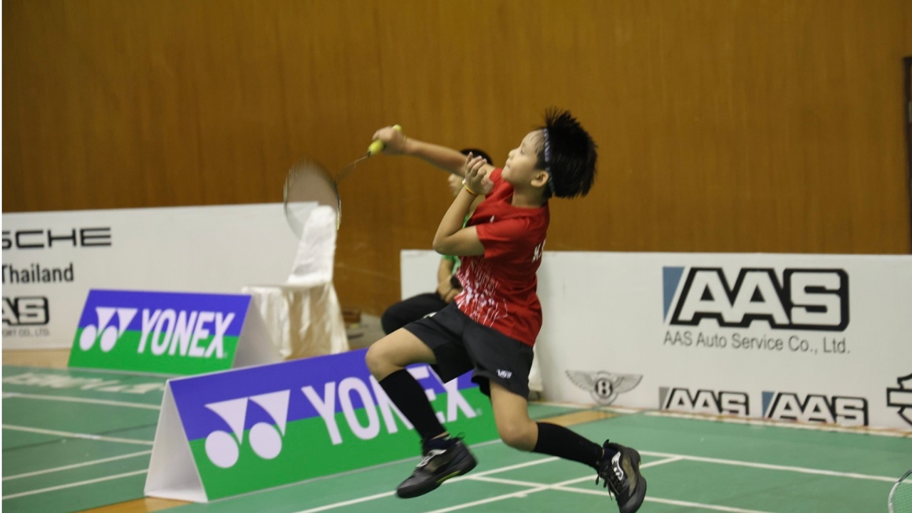 “วรเดช” มือ 1 รุ่น 9 ปี ผ่านเข้ารอบตัดเชือกศึกแบดมินตัน BMA ROZA YONEX TIP 