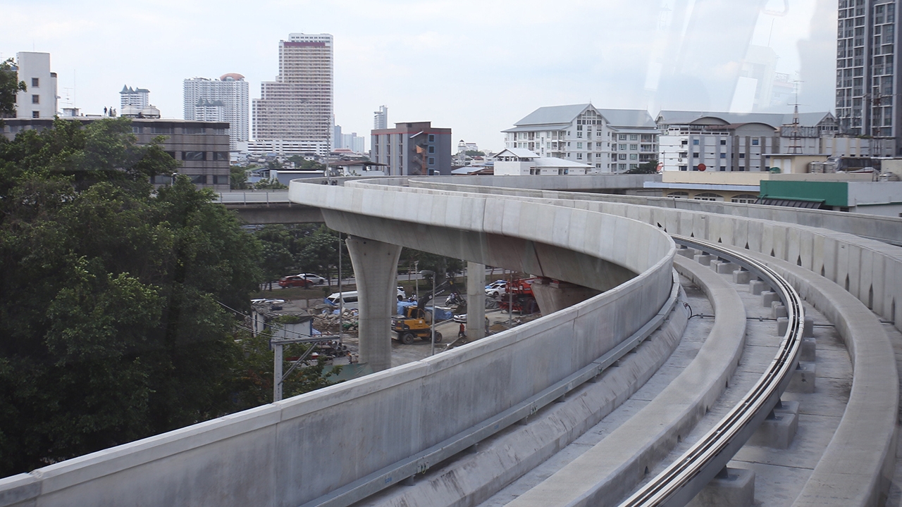 กรมทางหลวงชนบท ทวงเงิน กทม. 200 ล้าน ติดค่าใช้พื้นที่เขตทางถนนราชพฤกษ์ทำ BTS บางหว้า