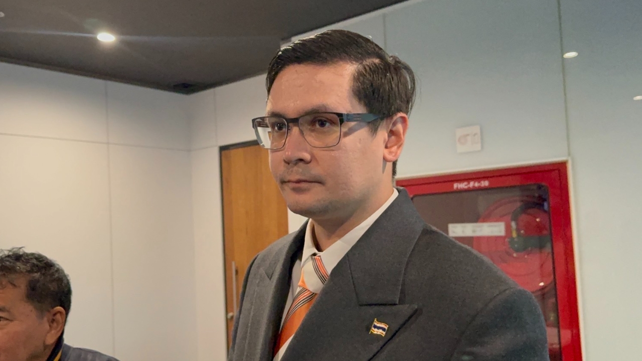 ต้องตัดระบบสาธารณูปโภค “โรม” ฉะ “อนุทิน-กฟภ.” ไม่ตัดไฟทั้งที่มีมติยุค “เศรษฐา”