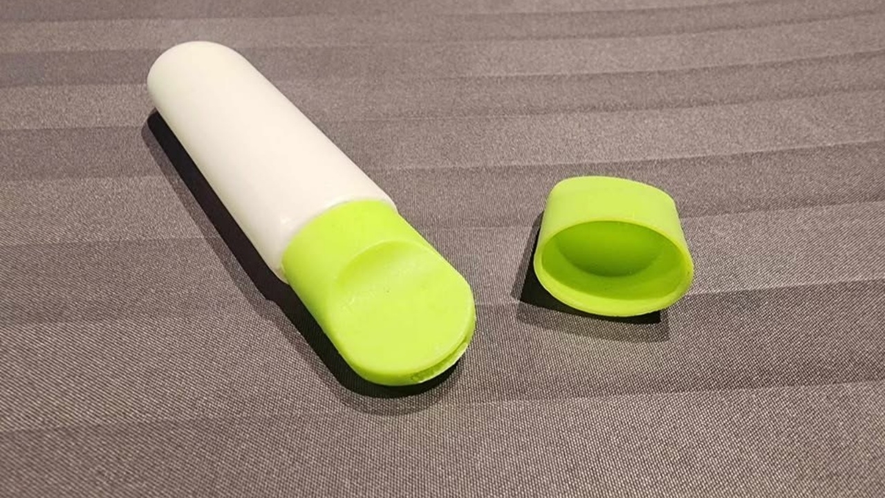 ผู้ปกครองกังวลใจ เจอขนมหน้าโรงเรียนลูก มีวิธีการกินเลียนแบบ "บุหรี่ไฟฟ้า"