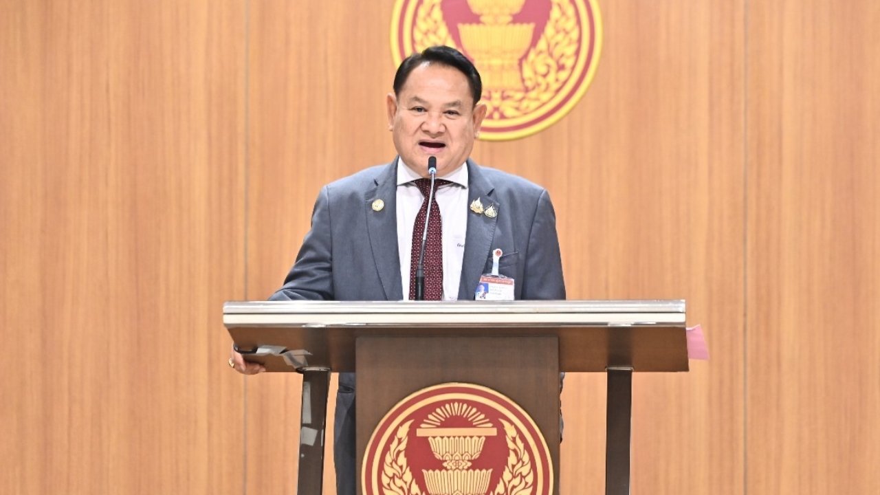 “ฉลาด” แจง ปัดล่าช้า ปมสอบ ที่ปรึกษากมธ.ใช้อิทธิพล แฉชื่อ ป. โผล่ 14 คน