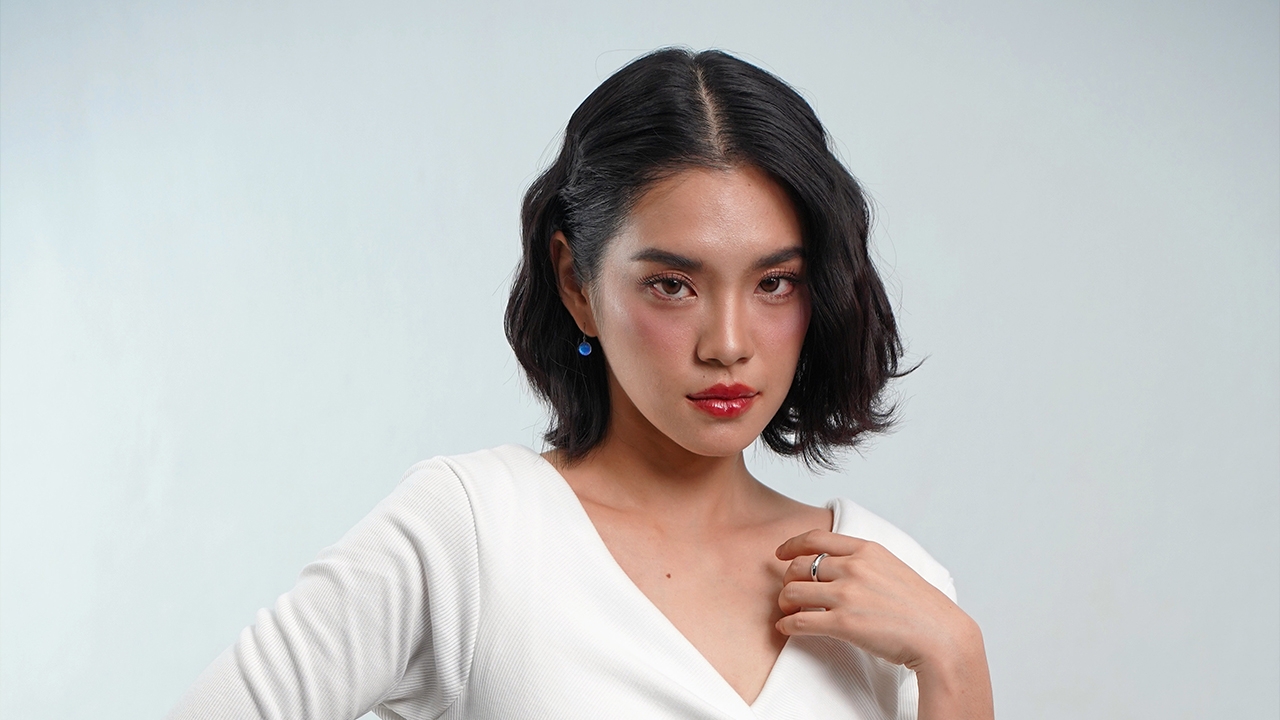 ฉีกภาพไอดอล "เฌอปราง" จำตัวเองไม่ได้ ในหนังเรื่อง “พนอ”