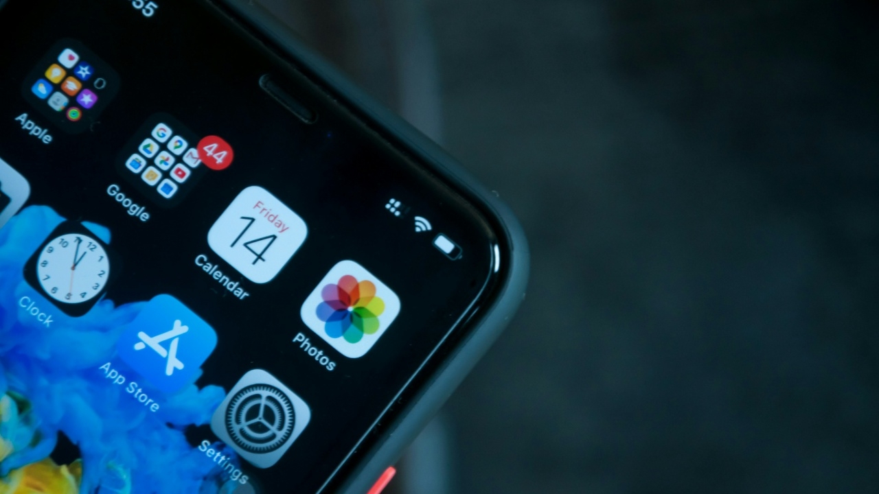 Apple ปล่อยอัปเดต iOS 18.3 เปิดการใช้งาน Apple Intelligence เป็นค่าเริ่มต้น
