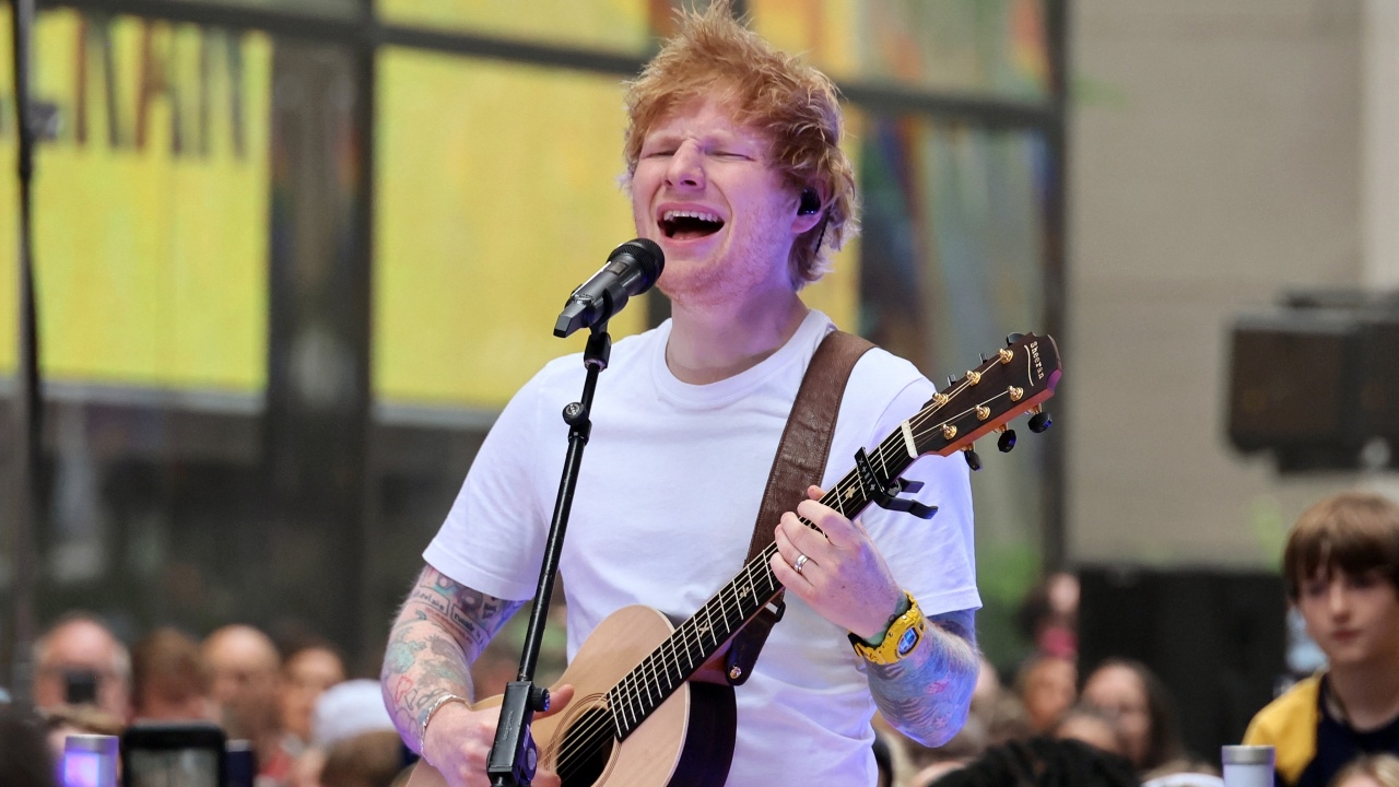 เอ็ด ชีแรนสร้างประวัติศาสตร์เป็นศิลปินต่างชาติคนแรกที่ไปแสดงคอนเสิร์ตที่ภูฏาน