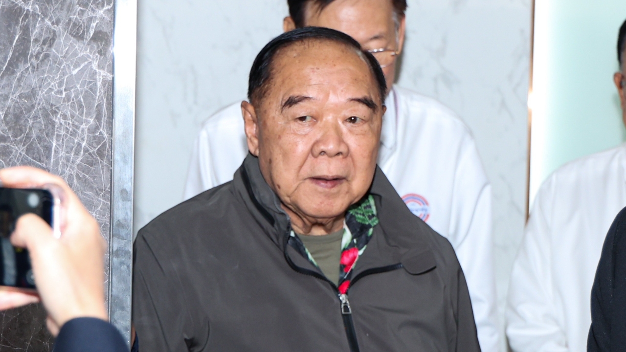 “บิ๊กป้อม” ไม่เห็นด้วย Entertainment Complex พปชร. ซัดรัฐบาลอย่าหลอกประชาชน