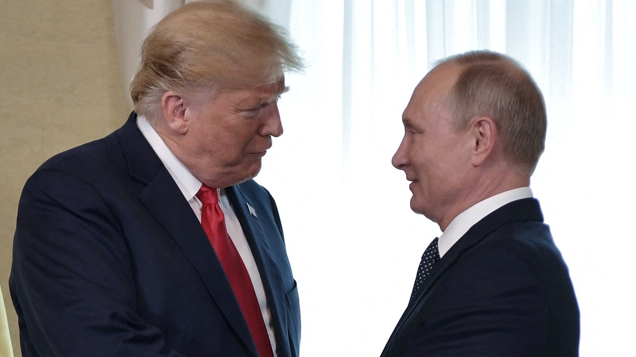 ทรัมป์จี้ปูตินยุติสงครามยูเครน ขู่ตั้งกำแพงภาษี-คว่ำบาตรรอบใหม่