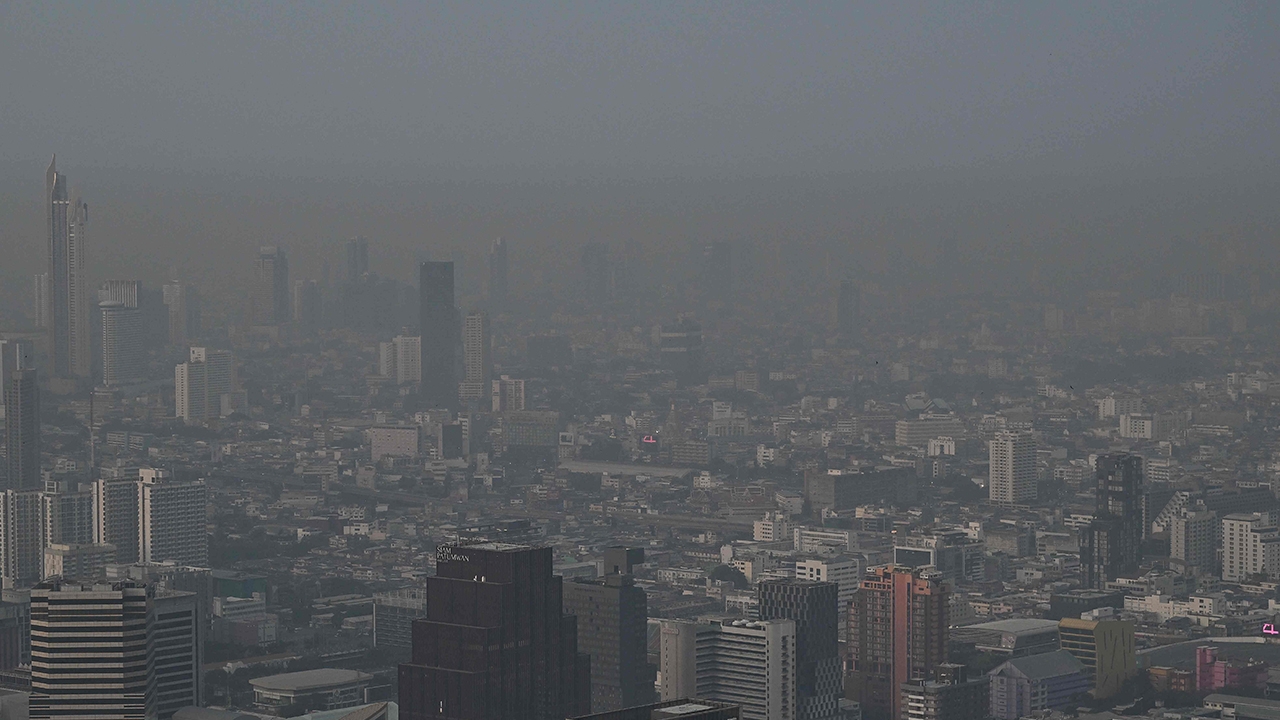 ฝุ่นท่วมกรุง ปิดแล้ว 103 โรงเรียน เกินค่ามาตรฐาน วิกฤติลุกลาม หลายจว.อ่วม