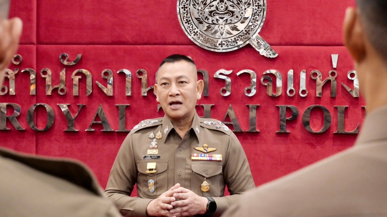 ผบ.ตร.สั่งดำเนินคดีไม่ละเว้น แก๊งวัยรุ่น “ลูกตำรวจ” รุมทำร้ายคู่กรณี