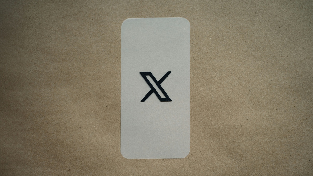 X ทดสอบการแสดงผลวิดีโอแบบแนวตั้ง นำร่องในสหรัฐอเมริกาเป็นที่แรก