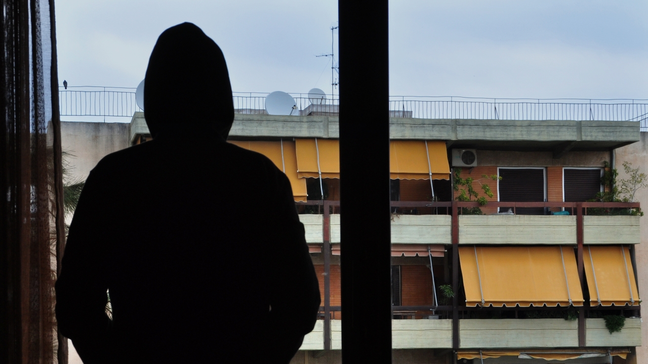 วิธีรับมือจากการถูกสะกดรอยตาม (Stalkers) เมื่อการชื่นชอบกลายเป็นความคลั่งไคล้