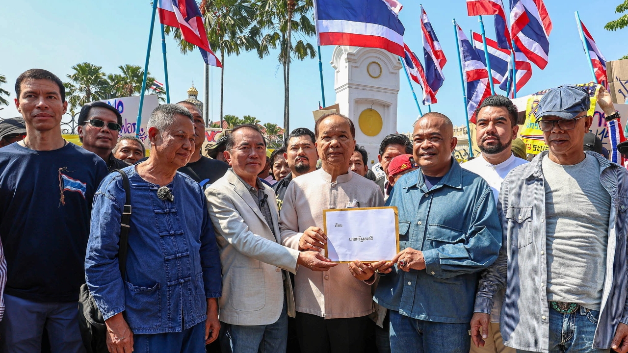 “สมคิด” แจงม็อบชุมนุมได้แต่ต้องอยู่ใต้กฎหมาย “เด็จพี่” ท้าตั้งพรรคแข่งเลือกตั้ง