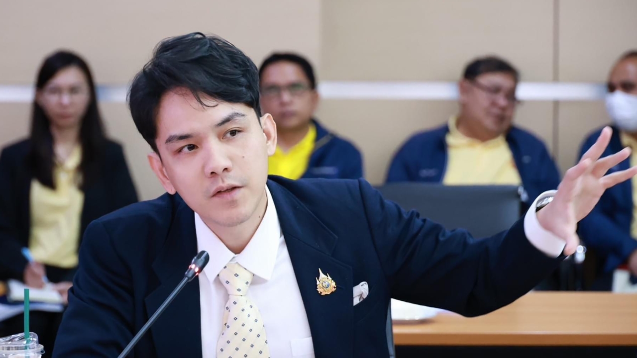 “ลอรี่” สวน “เท้ง” ศึกษาให้ดีก่อนโบ้ยรัฐบาล โว ลดอ้อยเผามากสุดในประวัติศาสตร์