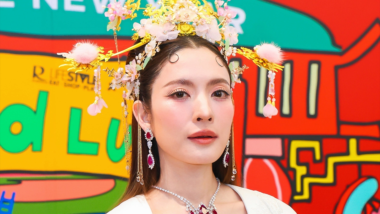 "แอฟ" รับรู้ดราม่าคนห่วงใจ "นนกุล" หลังร่วมทริปญี่ปุ่นกับ "ทิม พิธา" แคร์ความรู้สึกทุกคน