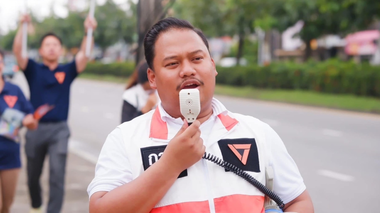 “สส.กาย” แฉ รอยร้าวพรรคร่วมรัฐบาลส่อชัด สส.ฝั่งรัฐ ส่งซิกข้อมูลอภิปรายไม่ไว้วางใจ