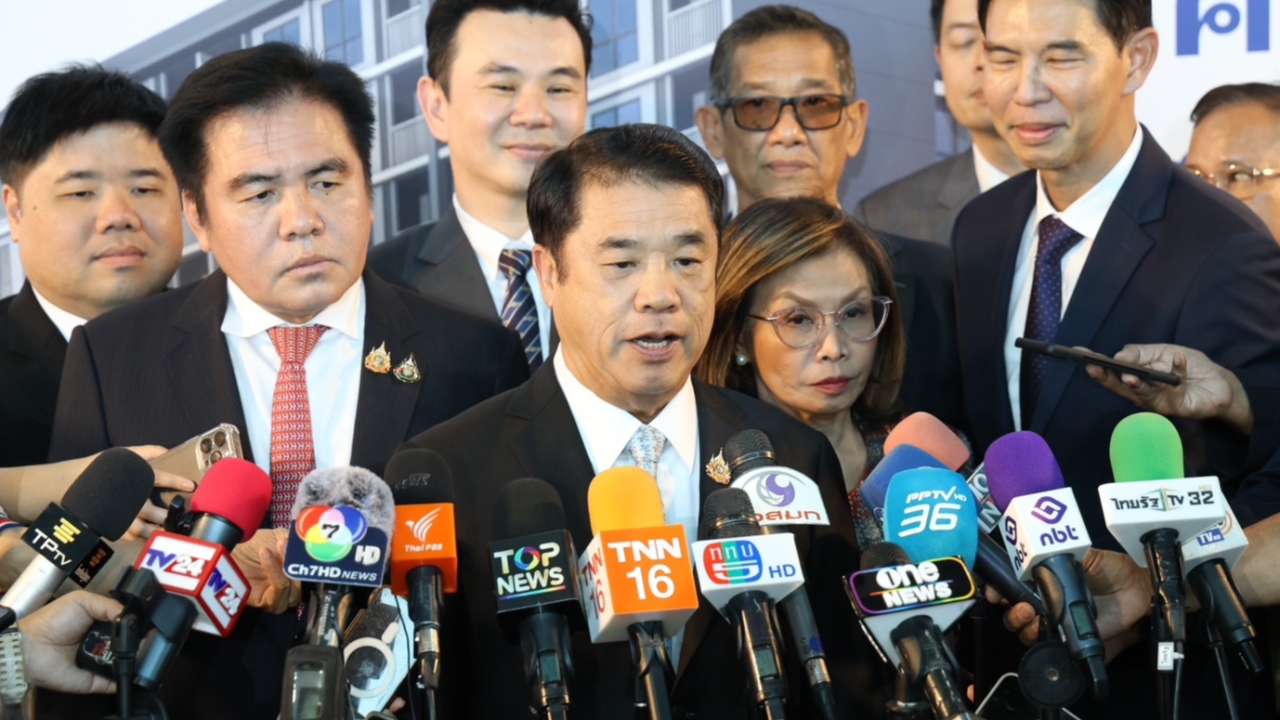 “สุริยะ” ให้กองสลากลุ้นคนได้สิทธิ์บ้านเพื่อคนไทย-เว็บล่มเพราะคนแห่จองกว่า 12 ล้านคน