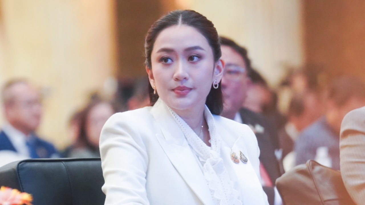 “นายกฯ อิ๊งค์” เสียใจเหตุลอบคาร์บอมบ์ที่นราธิวาส ยันยังลงพื้นที่ 3 จังหวัดชายแดนใต้พรุ่งนี้