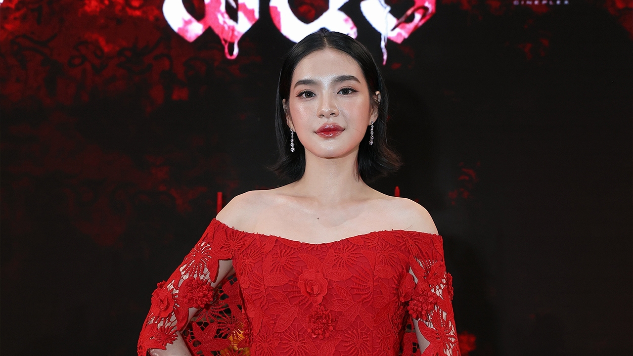 "เฌอปราง" ฉีกภาพเดิมใน "พนอ" รวมความเป็นที่สุดในชีวิต ยิ่งเล่นอารมณ์พาดำดิ่งที่ไม่ใช่ตัวเอง
