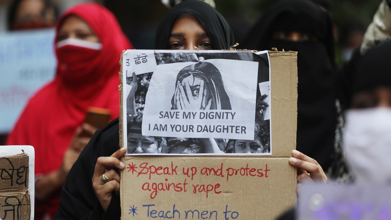 สุดสลด หญิงดาลิตวัย 18 ในอินเดีย ถูกชาย 64 คนข่มขืนตลอด 5 ปี