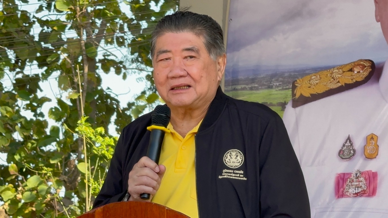 “ภูมิธรรม” วางศิลาฤกษ์สร้างสะพานร่วมใจ 3 อำเภอ ย้ำ เงินหมื่นเฟส 2 ตรุษจีนนี้