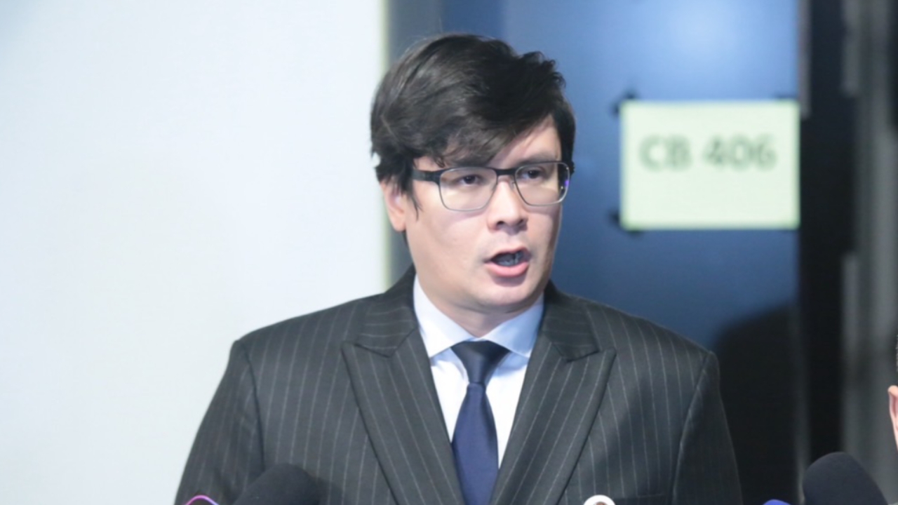 “โรม” อัด รัฐบาลไทยเสียเหลี่ยมเมียนมา อุบอภิปรายไม่ไว้วางใจปมคอลเซ็นเตอร์