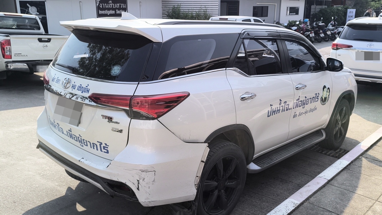 ตร.ยิงสกัดคนร้าย คดียาเสพติด จนมุมเพราะชนรถ "ตั๊ก-นุ้ย" 