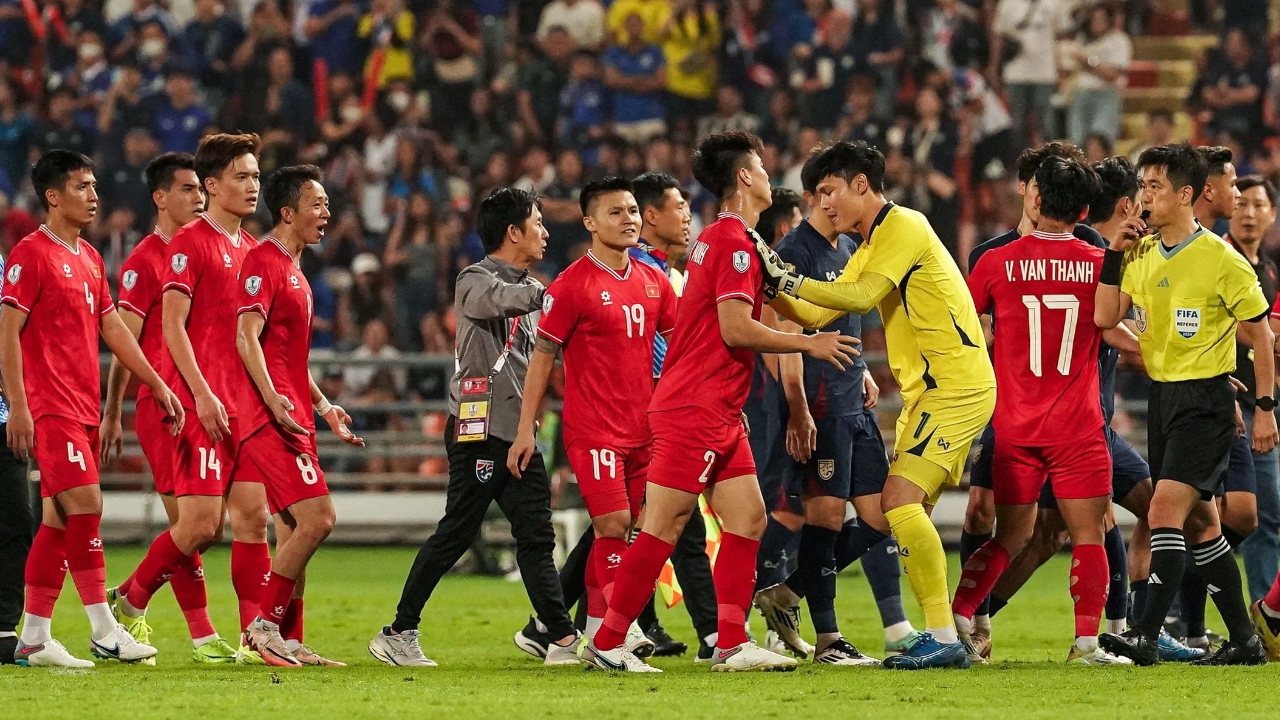 ทีมชาติไทยว่าไง "4 แข้งเวียดนาม" รุมจวกไร้น้ำใจ ร้องหาแฟร์เพลย์ แม้ได้แชมป์อาเซียนคัพ