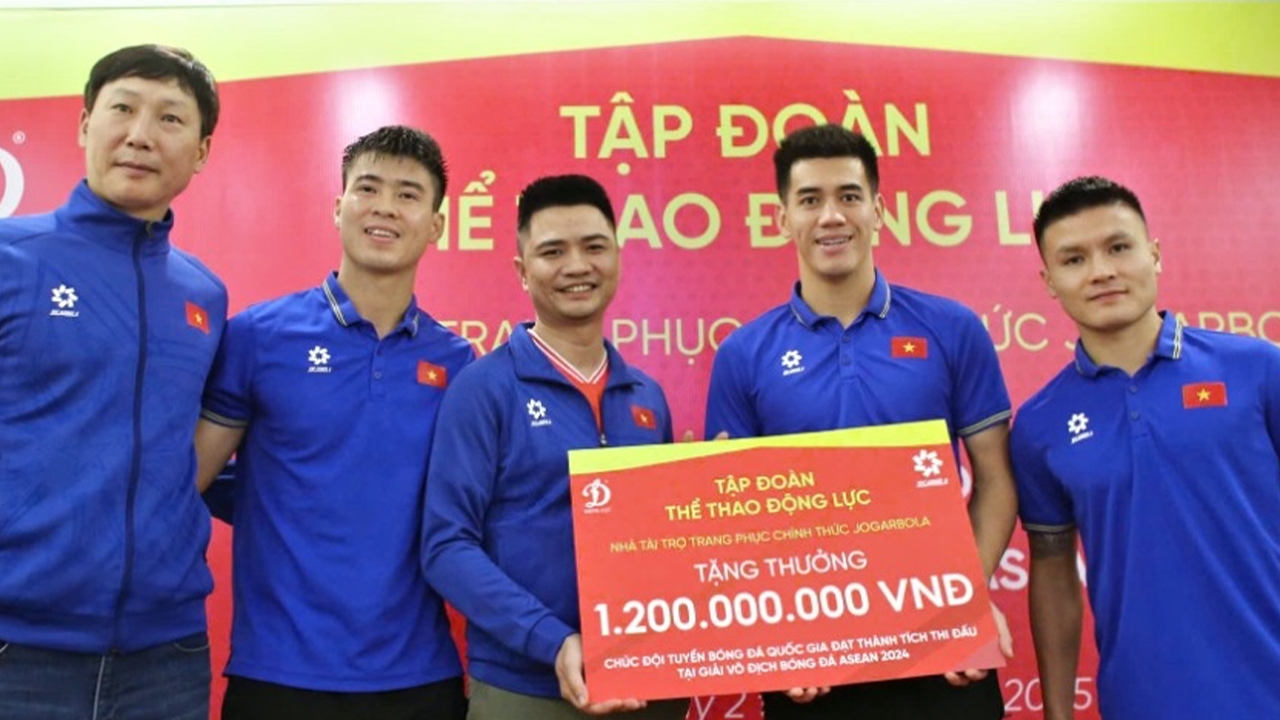 รางวัลชนะทีมชาติไทย "เวียดนาม" อัดฉีด 1.2 พันล้านดอง หลังจ่อคว้าแชมป์อาเซียนคัพ 2024