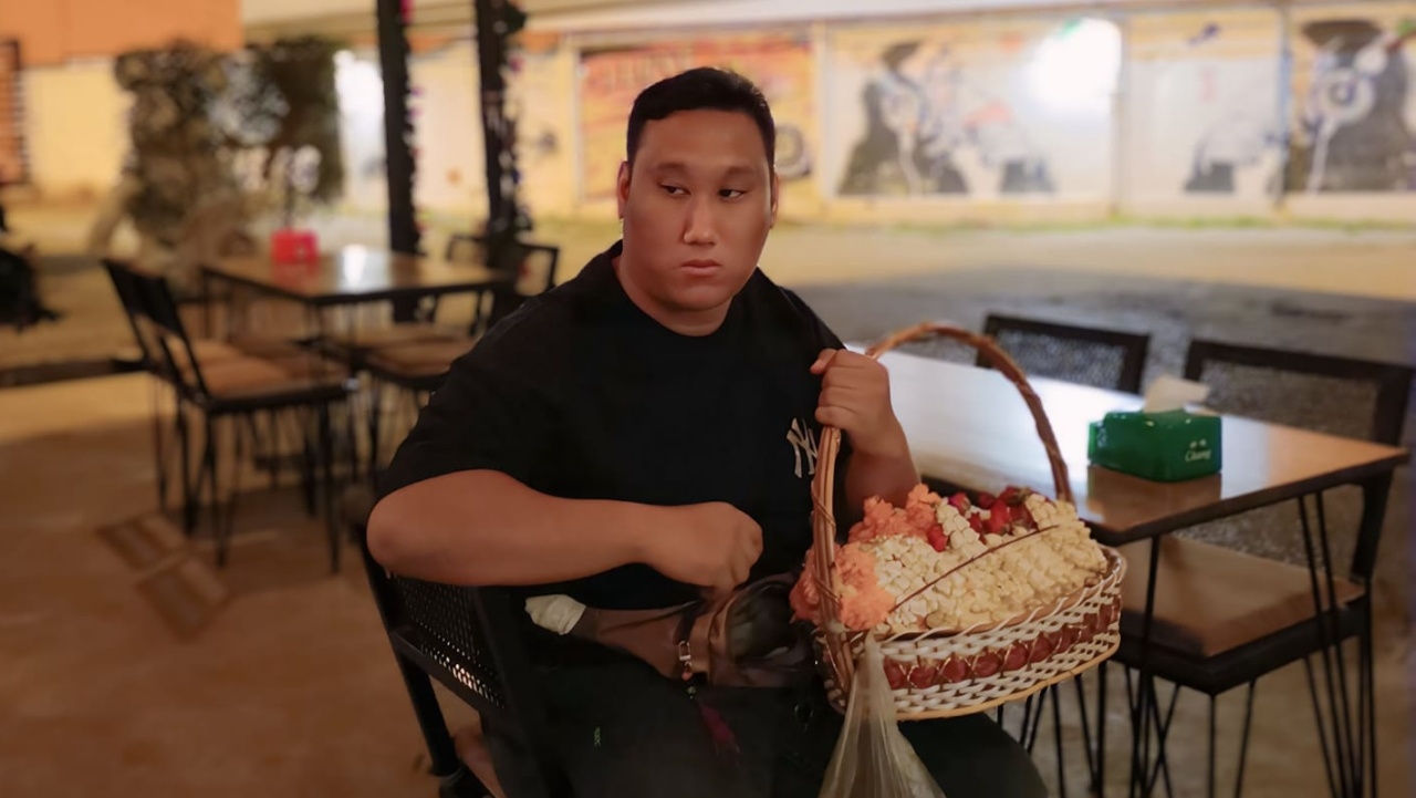 สั่งสอบประวัติ-คอนเทนต์ย้อนหลัง กลุ่มอินฟลูฯ ทำคอนเทนต์ "แบงค์ เลสเตอร์"