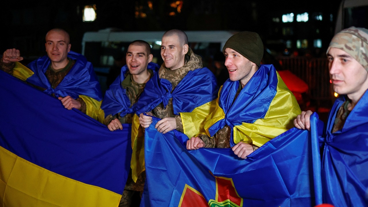 รัสเซีย-ยูเครน แลกเปลี่ยนตัวเชลยศึกกว่า 300 คน แต่ยังถูกจับอีกนับพัน