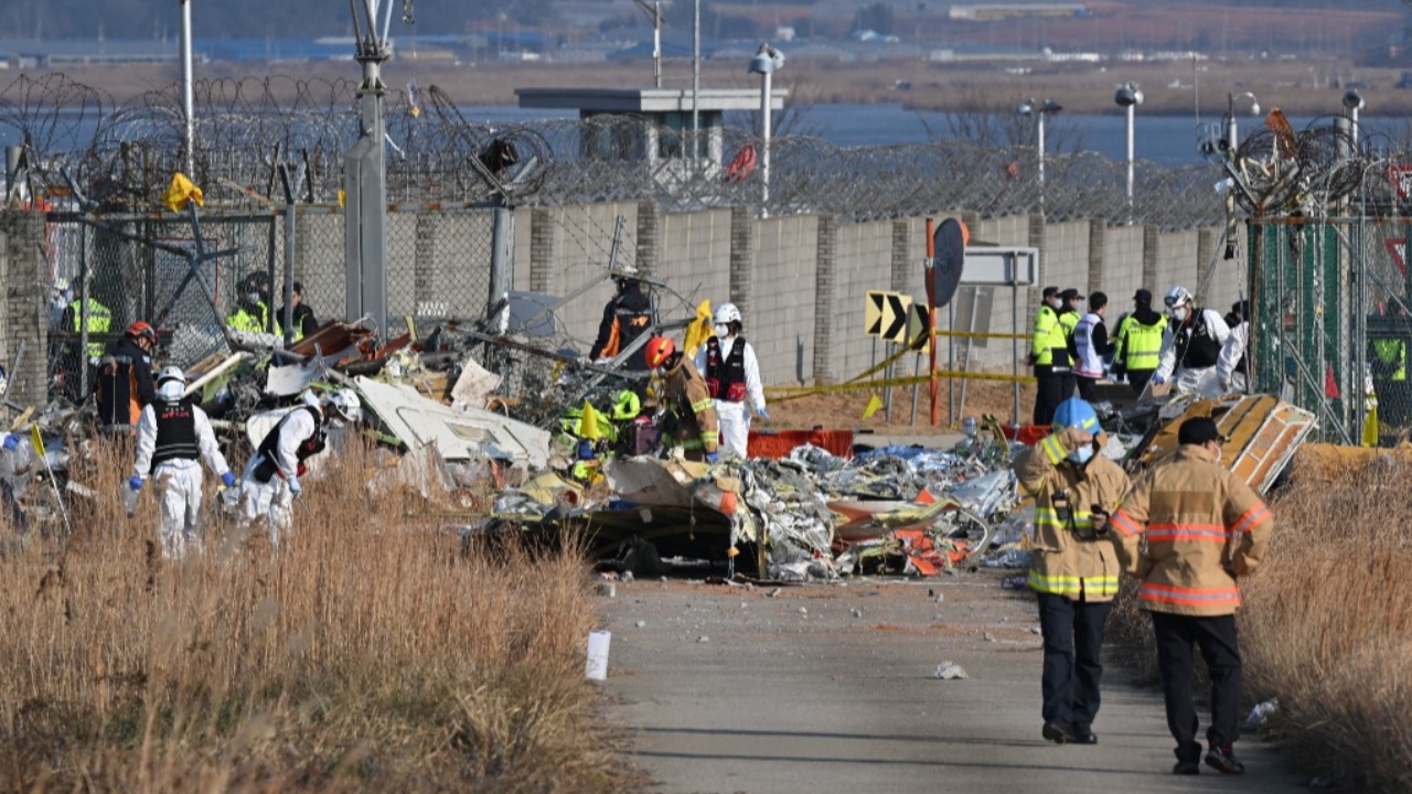 พบกล่องดำเครื่องบินเกาหลีใต้ หนึ่งในสองกล่องเสียหายหนักบางส่วน อาจทำให้การวิเคราะห์สาเหตุล่าช้า