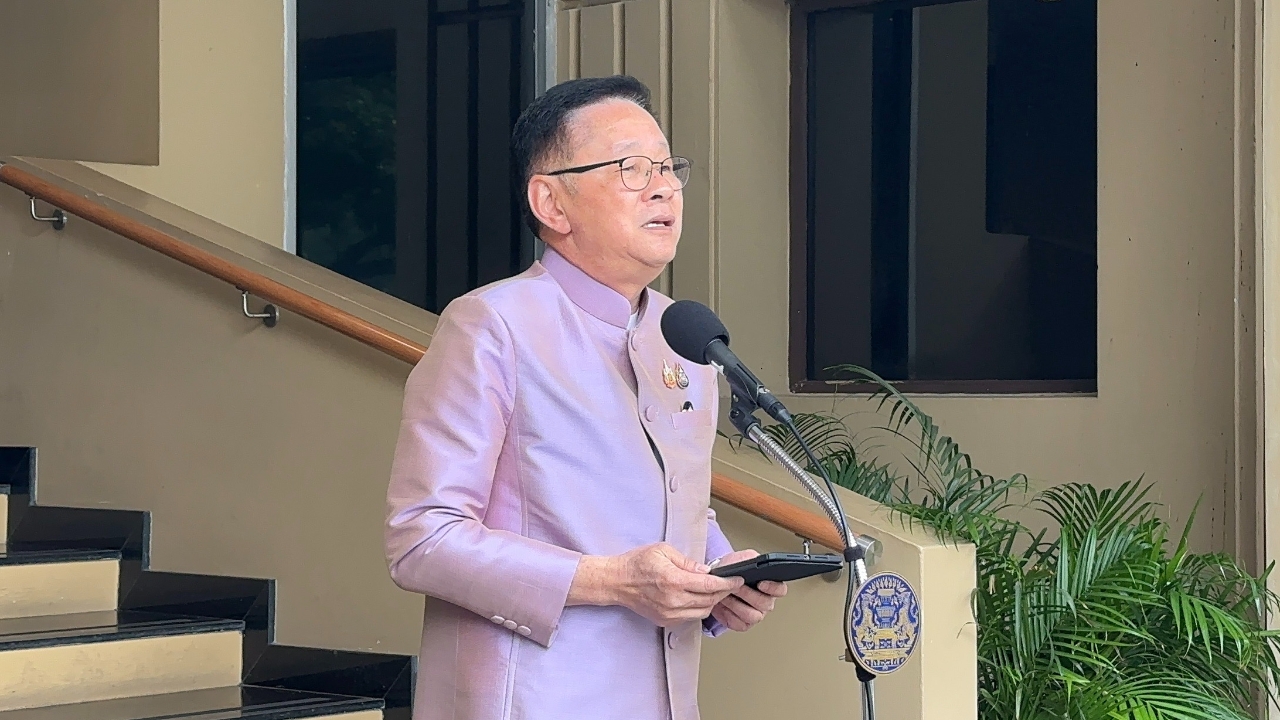 กองทุนหมู่บ้านฯ มอบประกันอุบัติเหตุให้สมาชิก 12 ล้านคน เป็นของขวัญปีใหม่