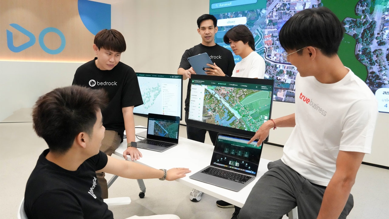 เบดร็อค แนะใช้เทคโนโลยี Data พร้อม AI ดันธุรกิจไทยและนิคมอุตสาหกรรม