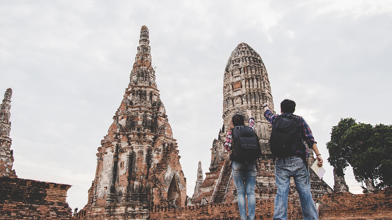 ไหว้พระเสริมมงคล-ยลพิพิธภัณฑ์ยามค่ำ กรมศิลปากรส่งของขวัญเทศกาลปีใหม่