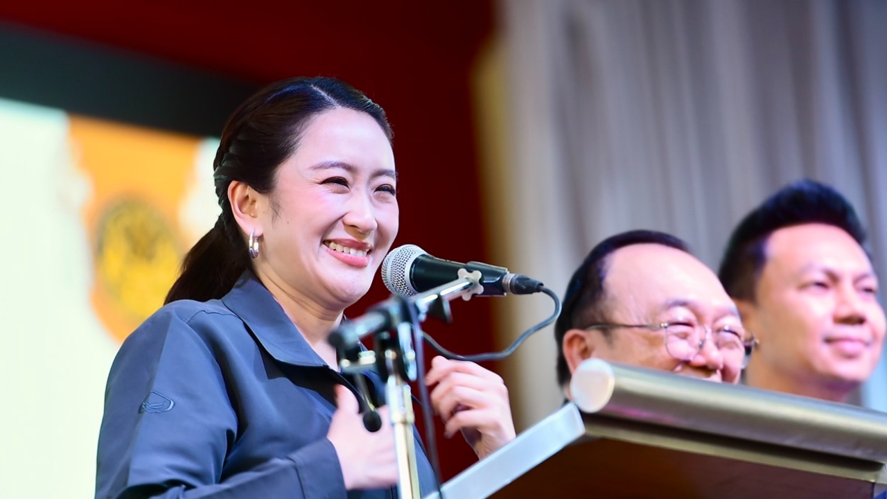 นายกฯ อิ๊งค์ เผย เด็กหลังห้องก็มีโอกาสไปเรียนซัมเมอร์แคมป์ ชี้เราพวกเดียวกัน