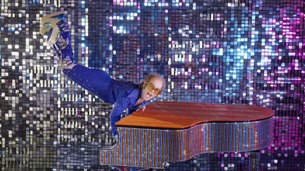 มาดามทุสโซเปิดตัวหุ่นขี้ผึ้งเอลตัน จอห์นเวอร์ชั่นสุดเฟี้ยวใหม่ล่าสุด