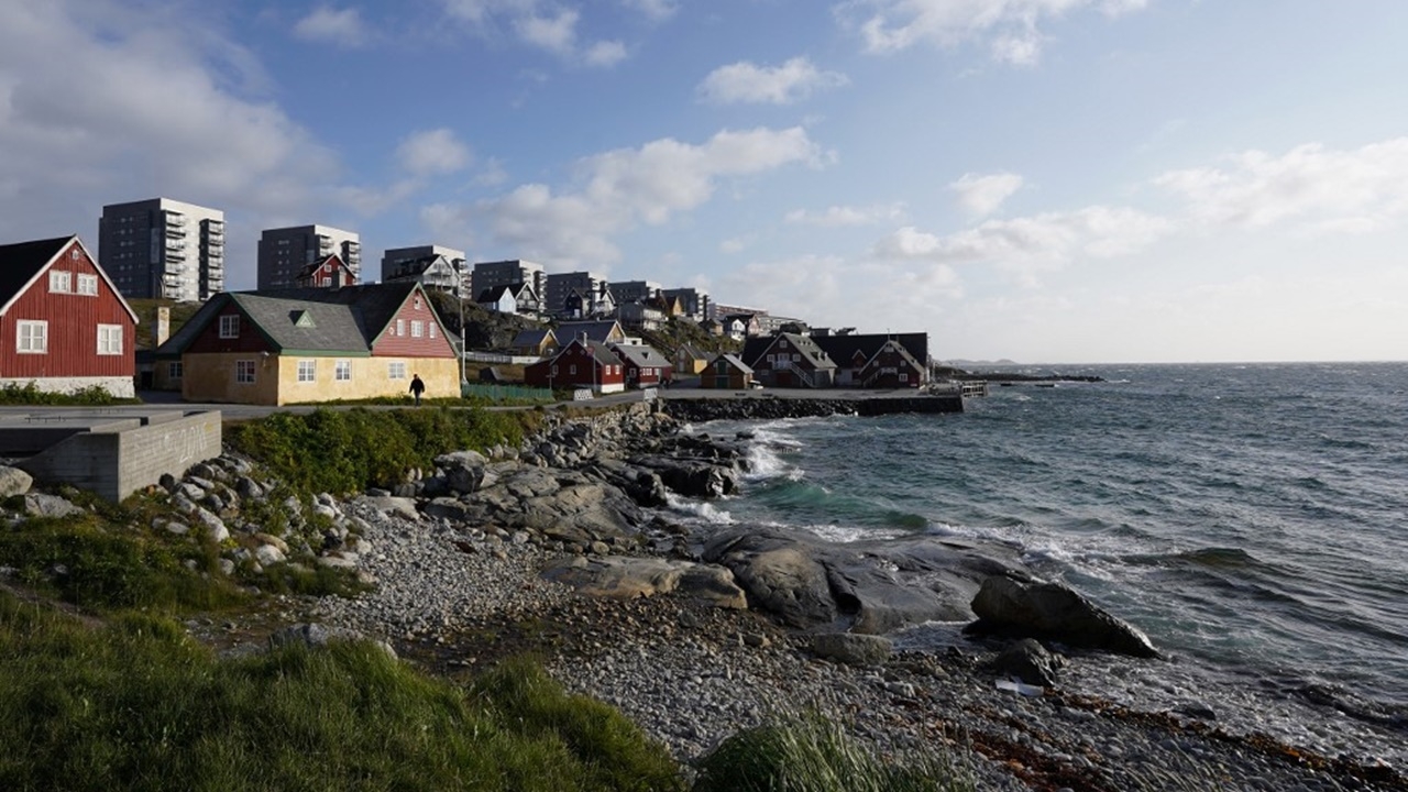 เดนมาร์กเพิ่มงบการป้องกันกรีนแลนด์ หลังทรัมป์บอกอยากซื้อดินแดน