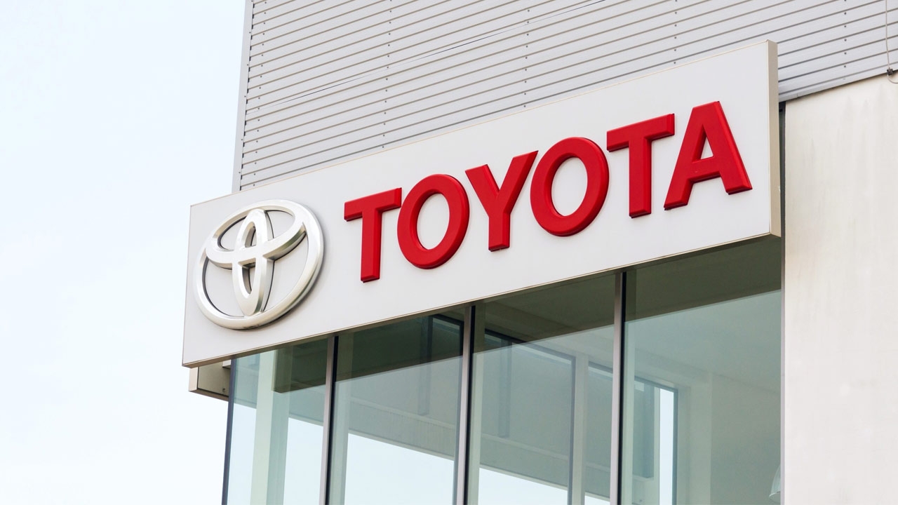 โตโยต้า ครองแชมป์เจ้าตลาดรถยนต์ ทำยอดขาย 11 เดือนปี 67 สูงถึง 199,487 คัน 