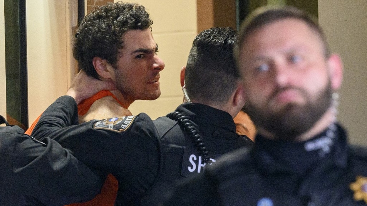 ผู้ต้องสงสัยยิงซีอีโอ บ.ประกัน ลั่น จะโต้แย้งการส่งตัวดำเนินคดีที่นิวยอร์ก