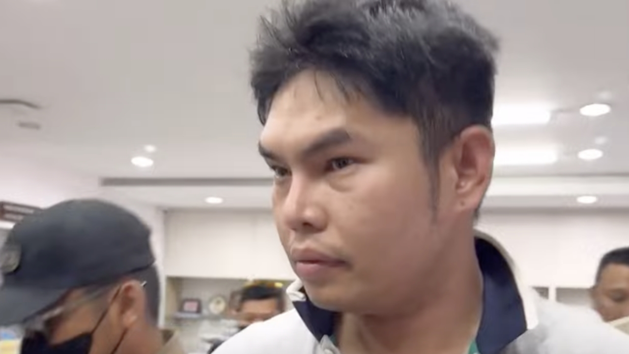 “นายจ้างโหด ซ้อมแอดมินจนบาดเจ็บ รับ 4 ข้อหา”[embed]https://www.youtube.com/watch?v=TGh5fN5loB4[/embed]