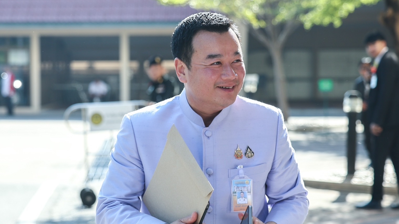 “สรวงศ์” ขอรอ “สจ.จอย” ชัดเจนชิงนายก อบจ. มองปม “สจ.โต้ง” อาจเป็นเรื่องส่วนตัว