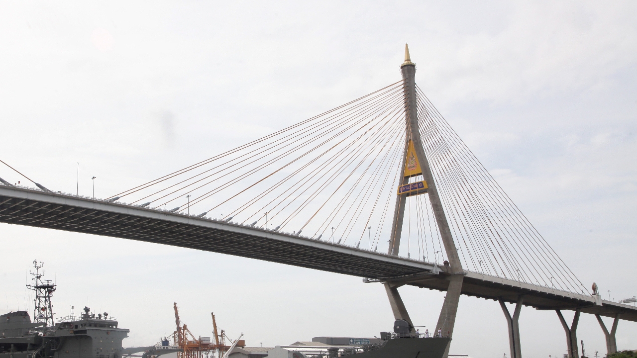 กรมทางหลวงชนบท ยัน สลิงสะพานภูมิพลไม่ได้ขาด ยังใช้งานได้ตามปกติ