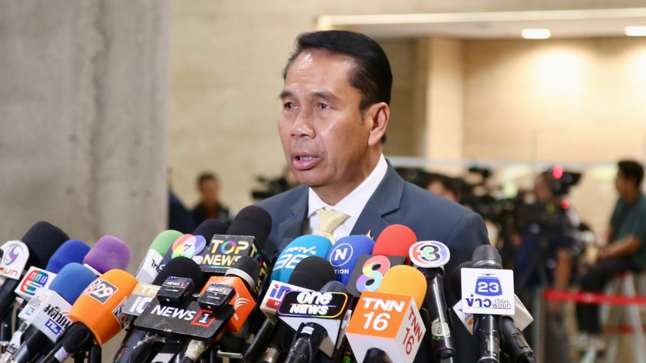 อภิปรายไม่ไว้วางใจ 2568 : “สุทิน” เย้ยซักฟอกเรื่องพื้นๆ ชมนายกฯ คุมอารมณ์ได้ดี