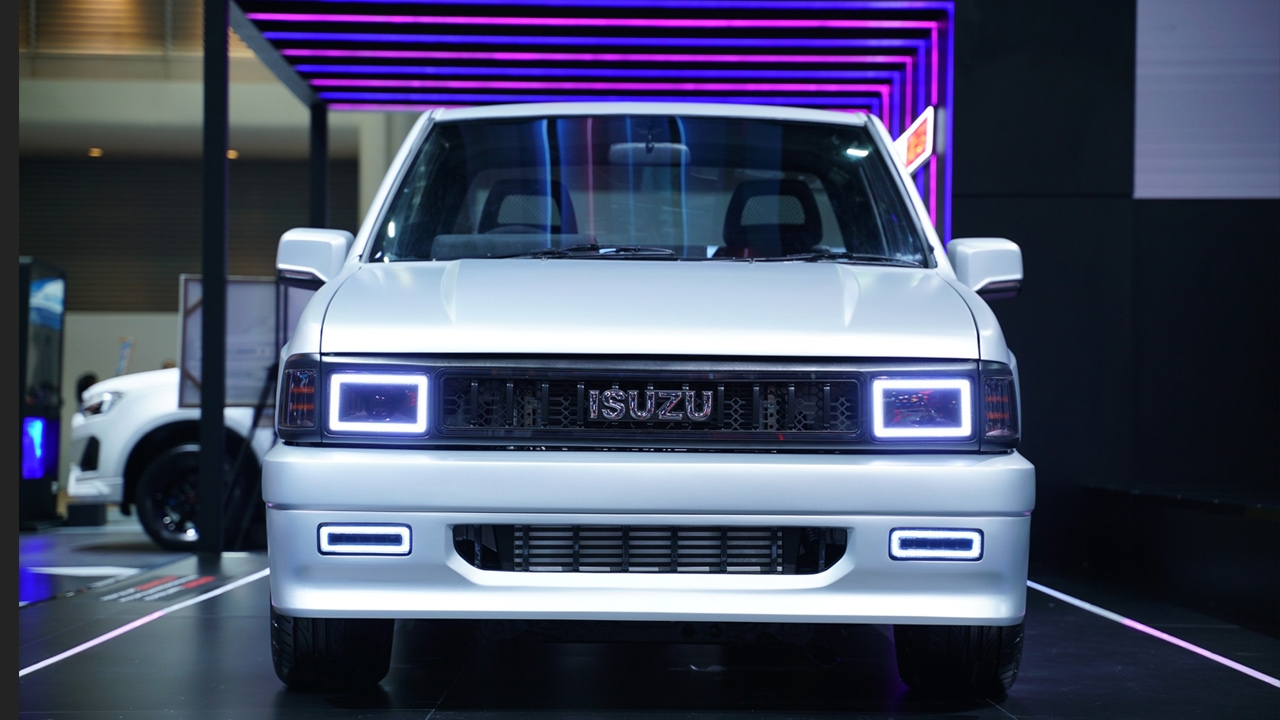 พาไปดูรถปิกอัพ Isuzu มังกรทอง เวอร์ชั่น 2025 ที่ใส่เครื่อง 2.2 Ddi MAXFORCE