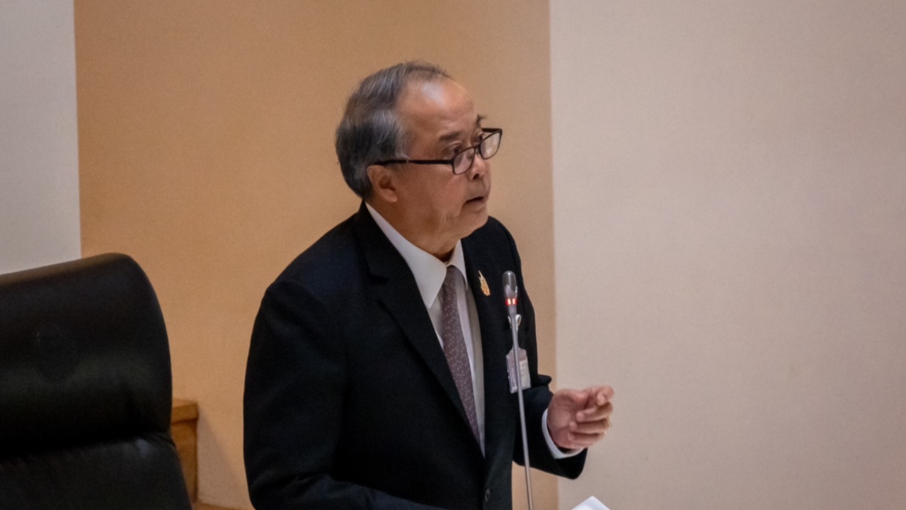 “ชูศักดิ์” ยันรัฐบาลจริงใจแก้ รธน. โต้ ฝ่ายค้านอย่ามโน “ดีลปีศาจ”